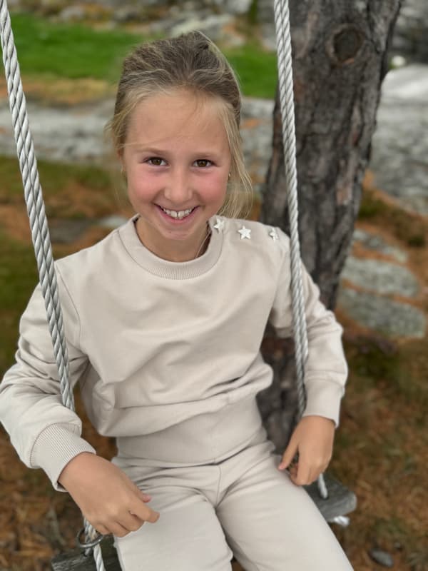 KIDS Alexandra Sweater 1