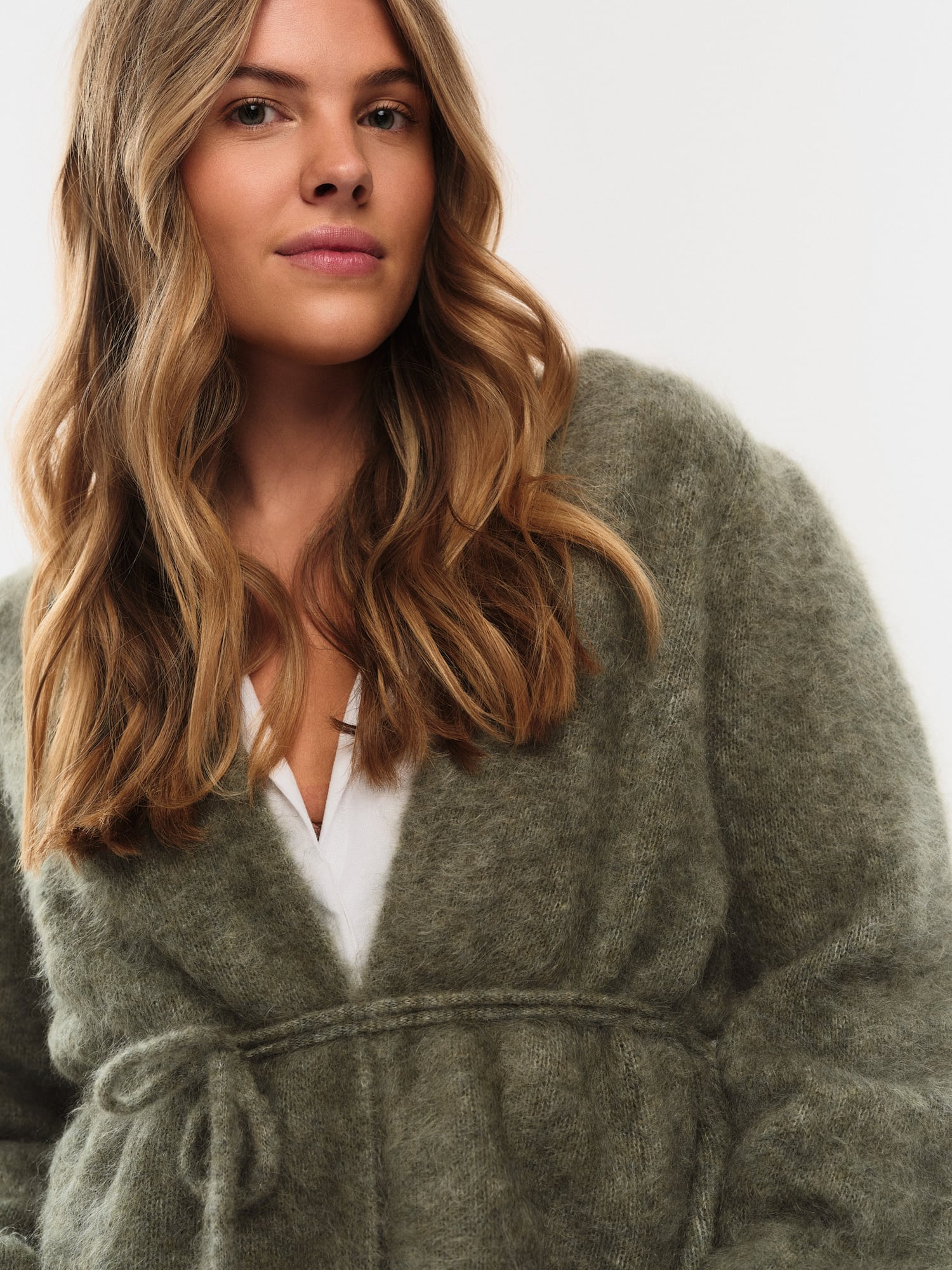 Fredrikke Chunky Cardigan