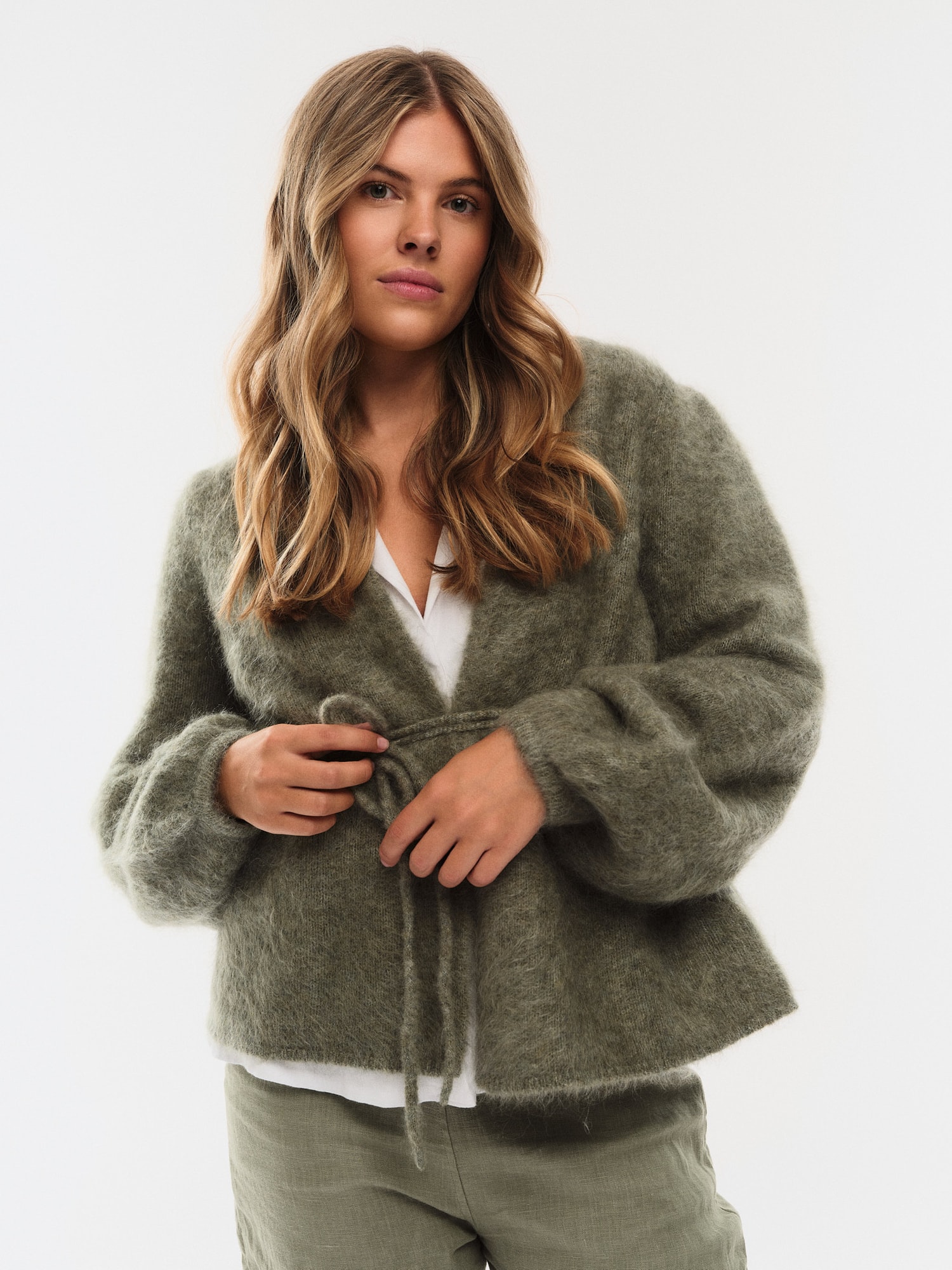 Fredrikke Chunky Cardigan