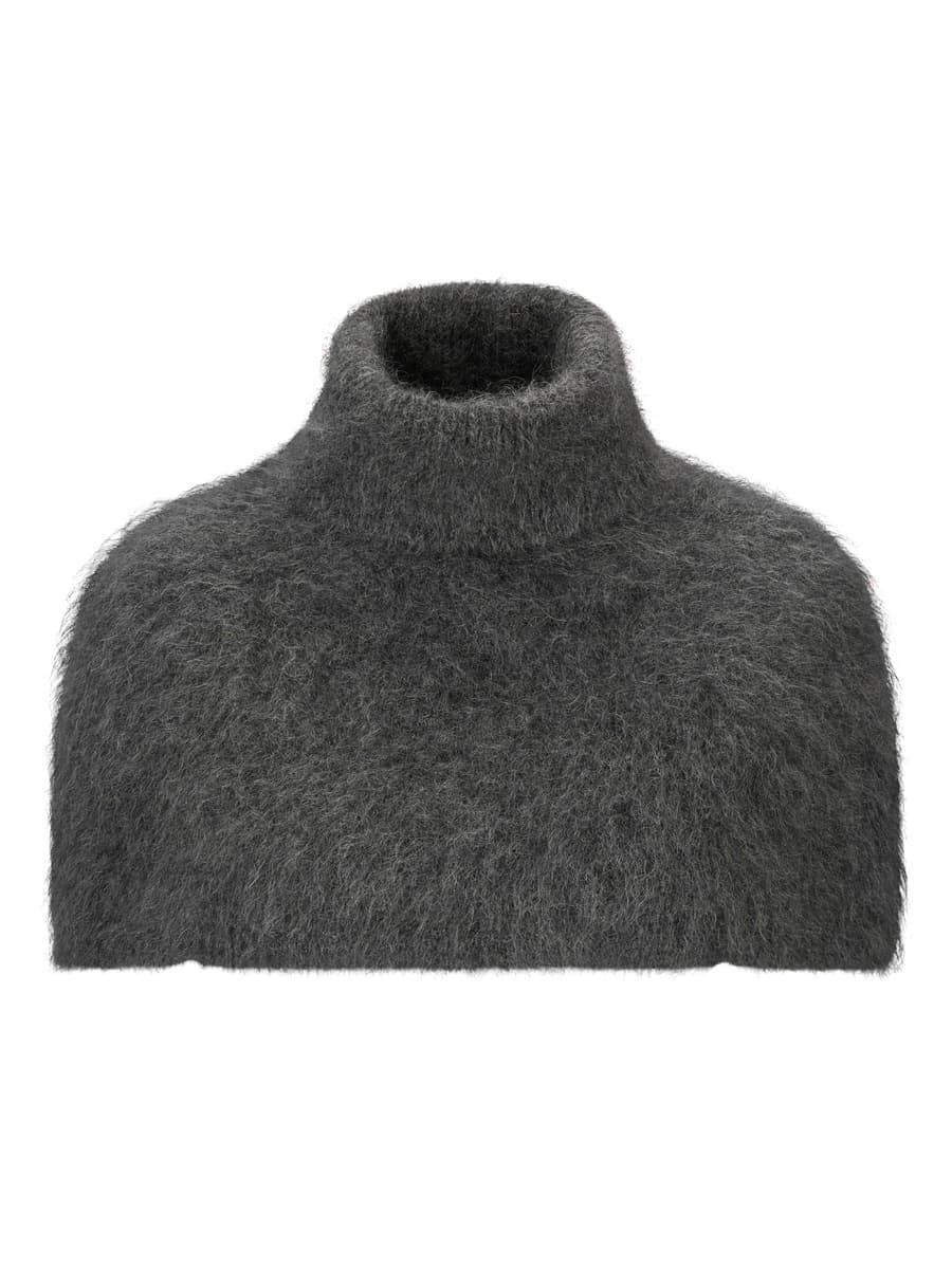 Sylvia Chunky Neck